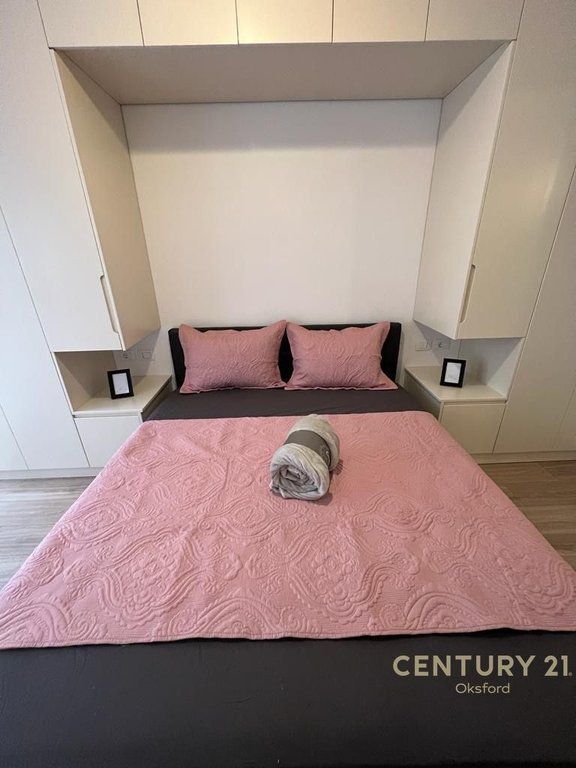 FOR RENT APARTMENT 1+1, AT THE COMPLEX CONTACT!