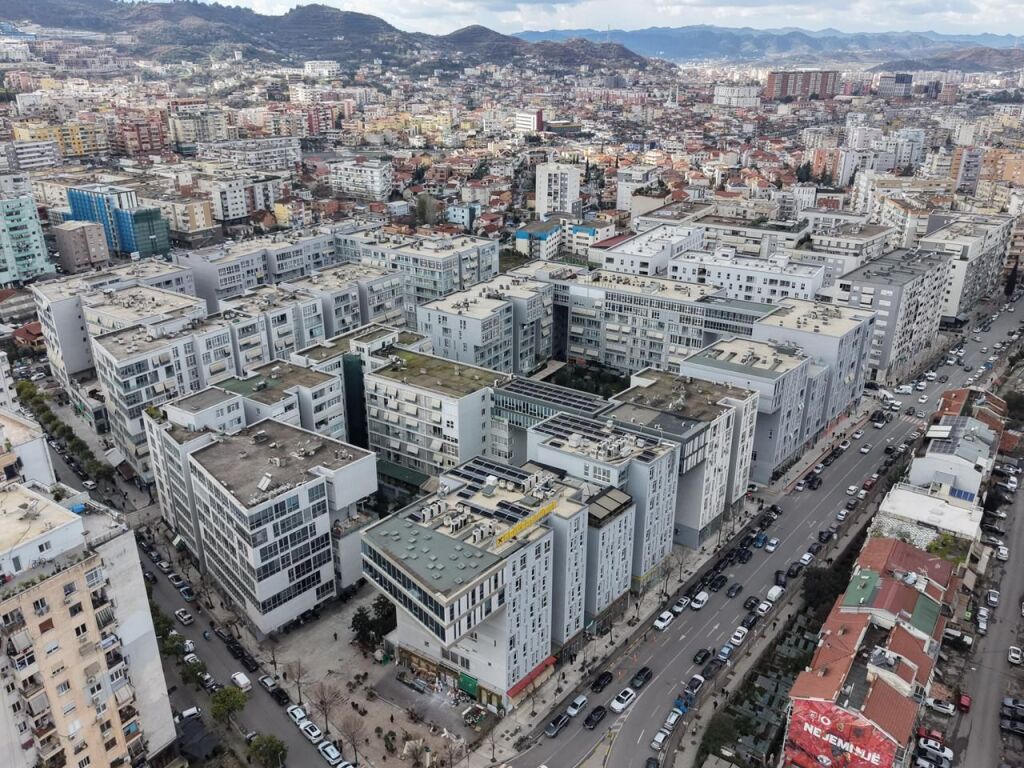 🏢 Monolocali in vendita – Comune di Parigi, vicino a Kika 2