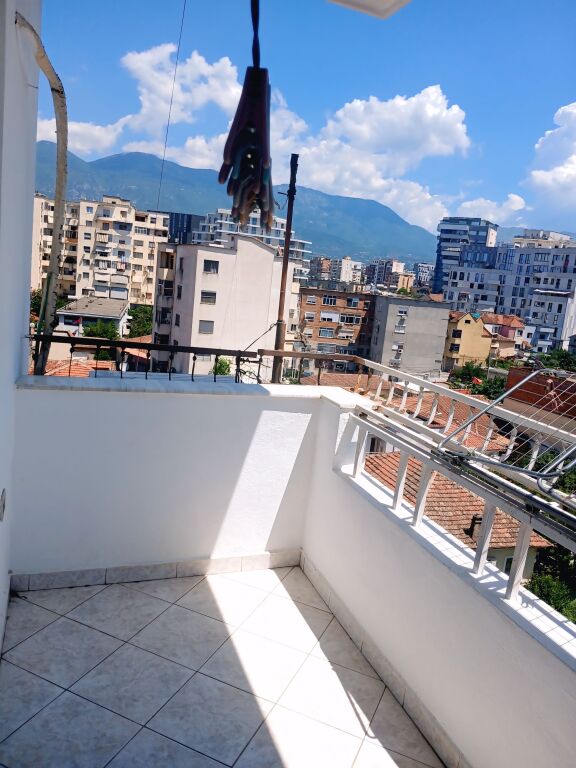 For rent 3+1+2 at Siri Kodra ,🏷️70,000 Leke