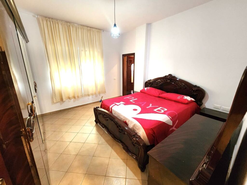 Me qera: 3+1+2wc &amp; 3bllk (📍Ekonomiku, Rr. Gramoz Pashko) Me Shume Hapesire | 65.000 Leke/Muaj