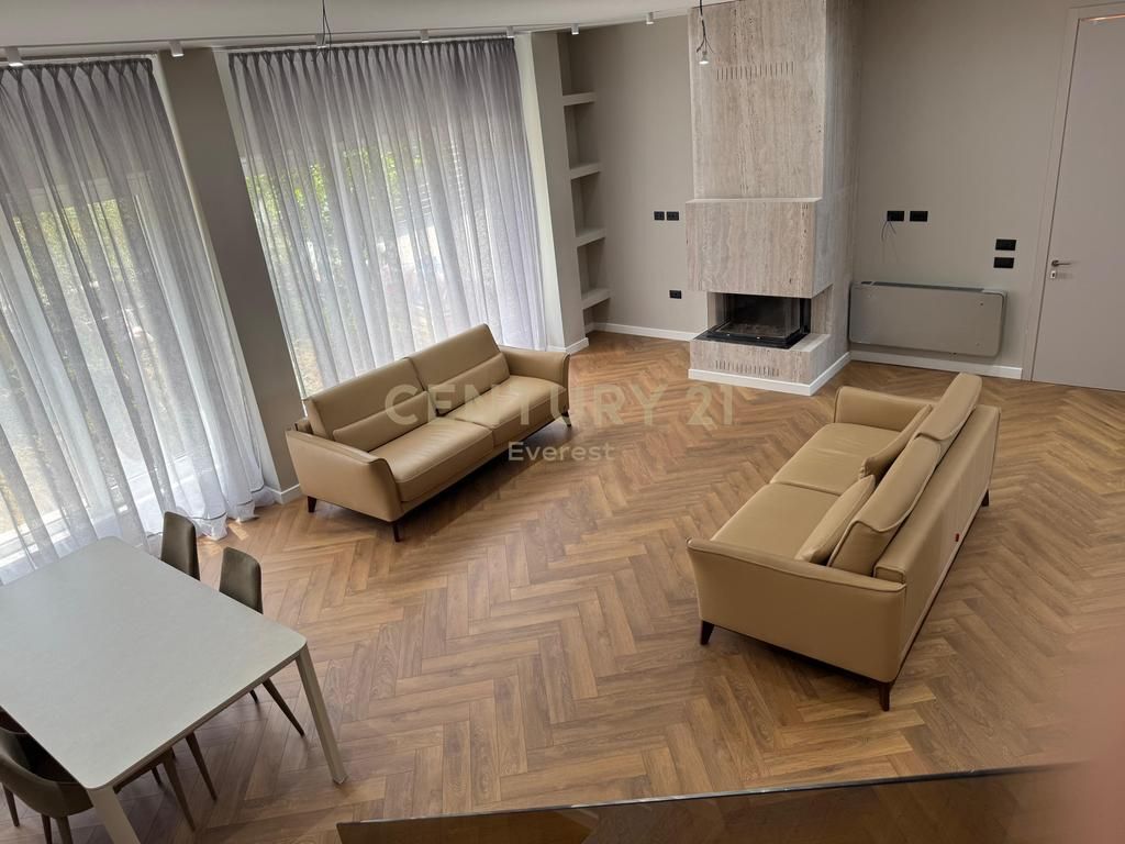 ROLLING HILLS 1 LUXURY RESIDENCES – VILË LUKSOZE ME PISHINË PRIVATE PËR QIRA 🏡