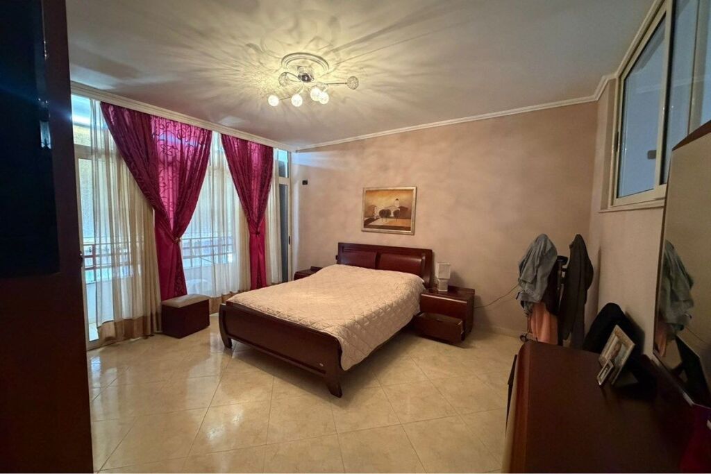Shitet Apartament 2+1 ne Astir