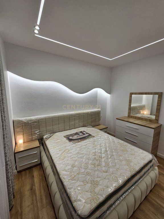 SHESIM APARTAMENT 2+1 NE MISTO MAME !