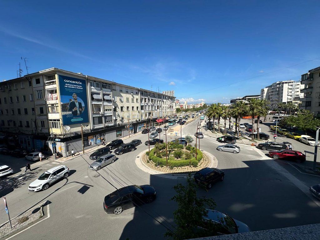 SPACE FOR RENT NEAR THE TRAIN STATION, DURRES !