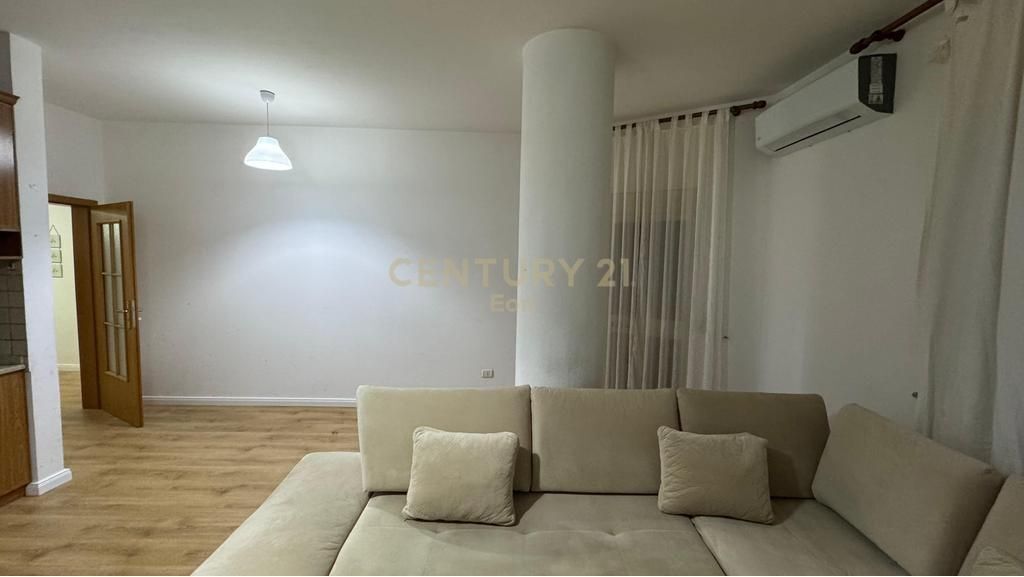 JEPET ME QIRA APARTAMENT 2+1+2 PRANE RRUGES SE RE TE PORTIT!