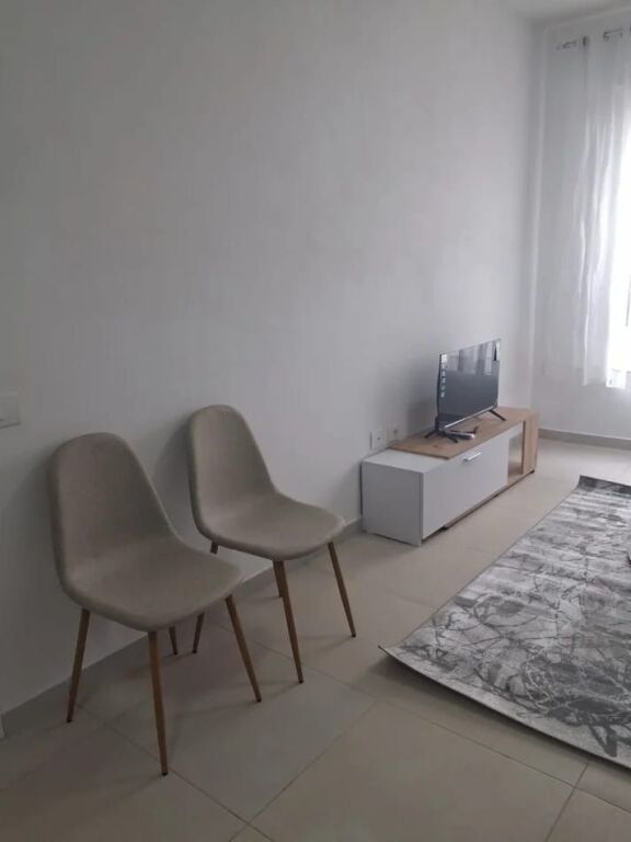 Appartamento 1+1+1 con Balcone in Affitto
