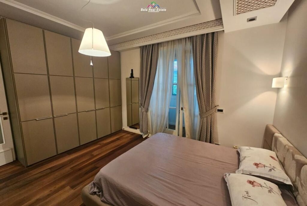 Apartament Me Qera 1+1 Tek Pazari i Ri (ID B211375 ) Tirane