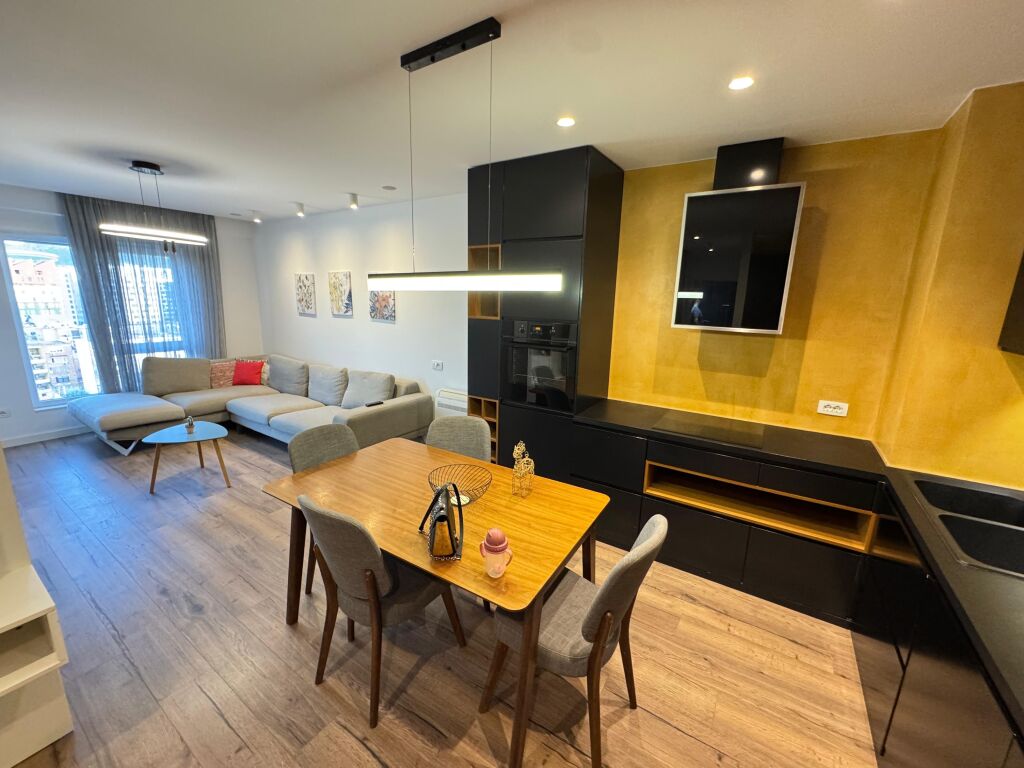Apartament me qera 2+1+2 Kompleksi Magnet