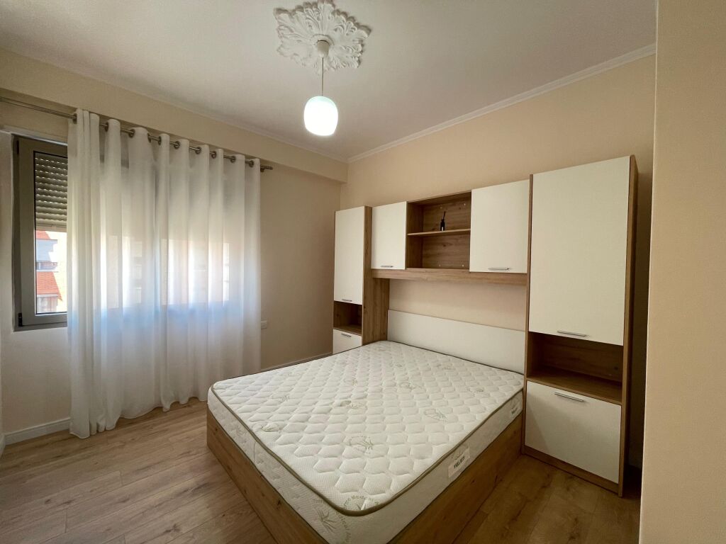 Apartament 2+1 per qira te Kompleksi Delijorgji