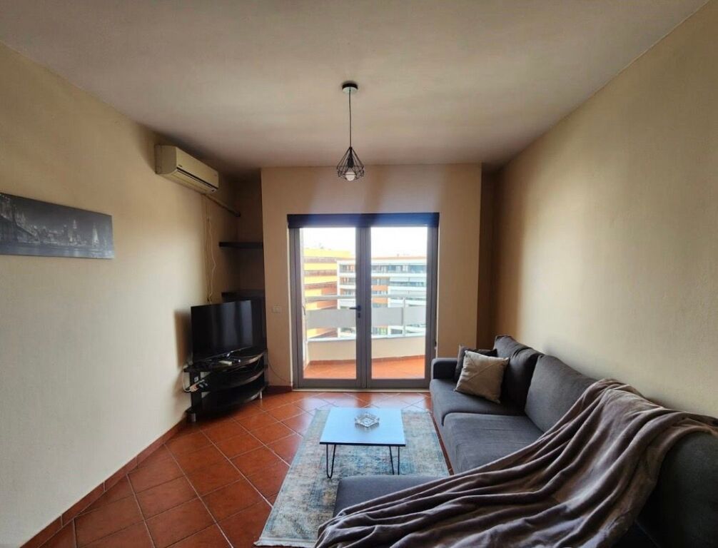 Qera | Apartament 1 + 1 | Pallati me Shigjeta | 450 €/muaj