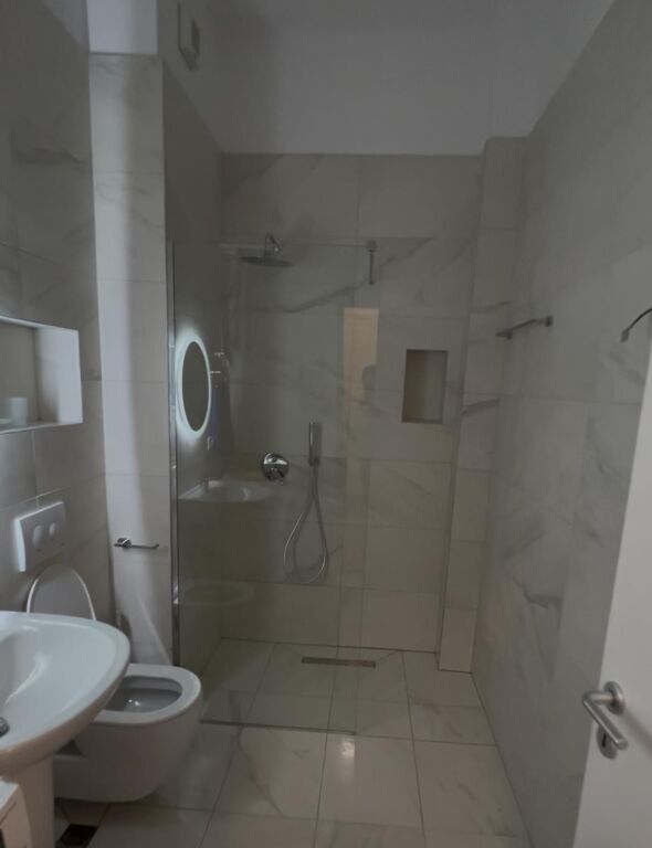 Qera | Apartament 1 + 1 | Laprakë | 550 €/muaj