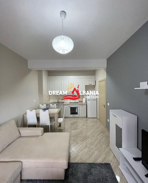 Jepet Apartament 1+1 me qera pranë Pallatit me Shigjeta (ID 42111583)