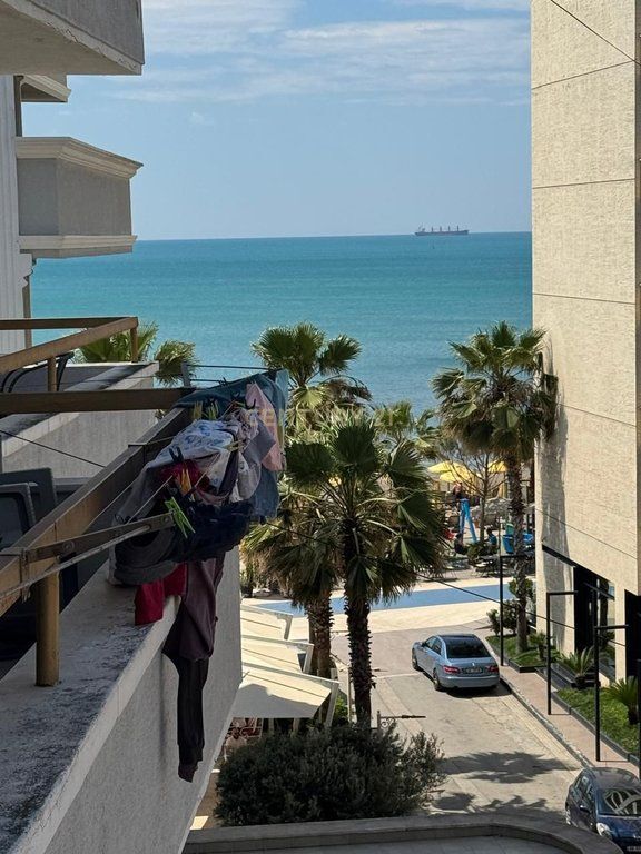 Affittasi Appartamento 2+1 con Vista Mare sulla Spiaggia, Durrës !
