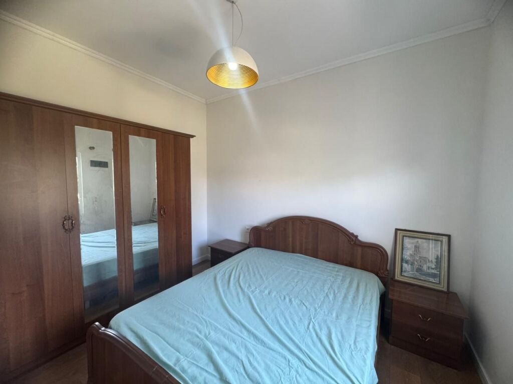 Apartament 1+1 me qira – Selite e Vogel ( afer uni Marin Barleti) !