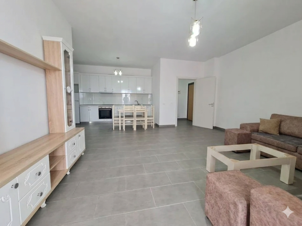 Shes Apartament 2+1+2 në Kamëz (Rruga Kryesore, 110m²)