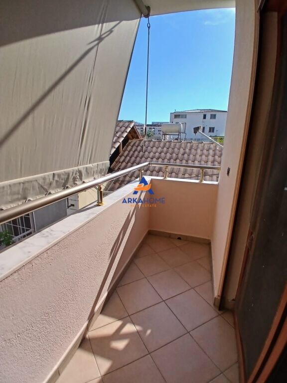 AFFITTASI APPARTAMENTO 2+1+BALCONE "5 MAGGIO" 55.000 LEKE