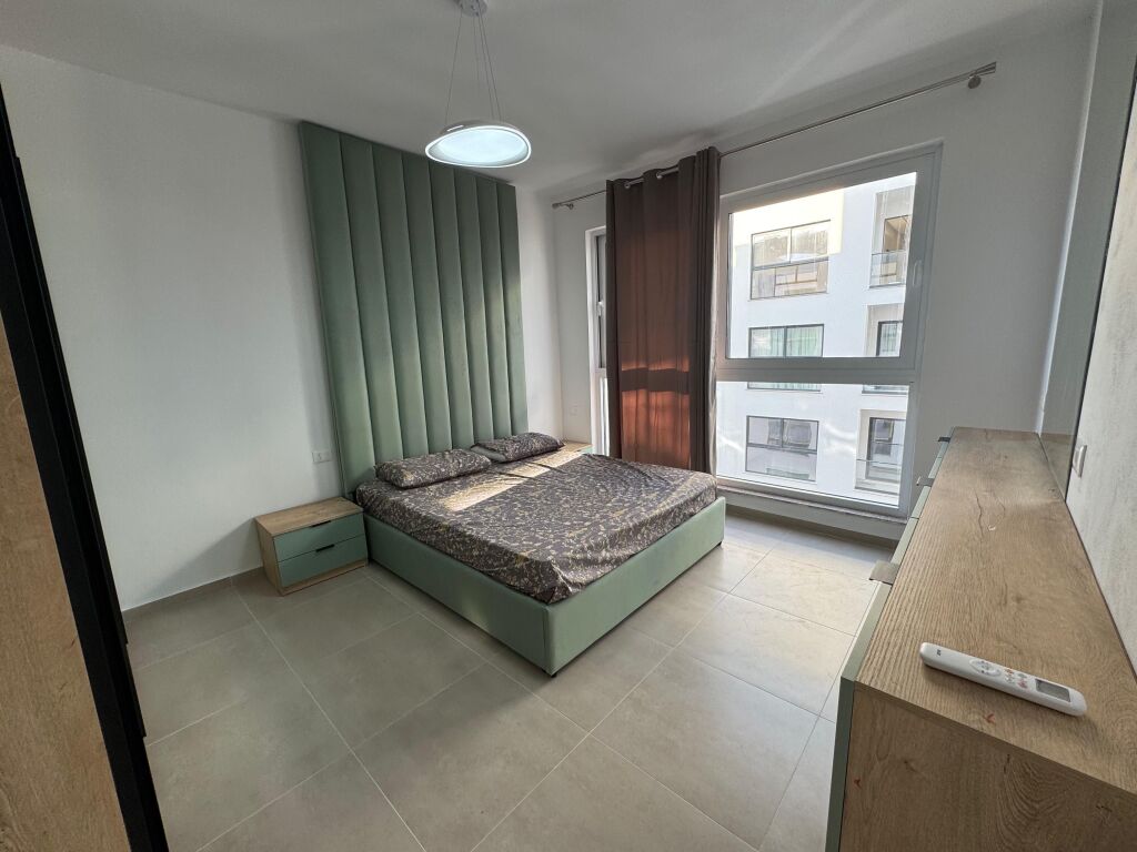 Shitet Apartament 1+1