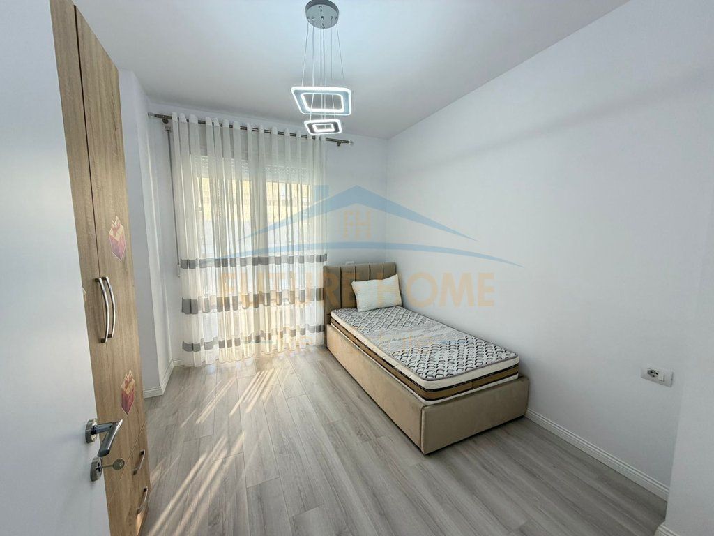 Qera, Apartament 2+1, Univers City