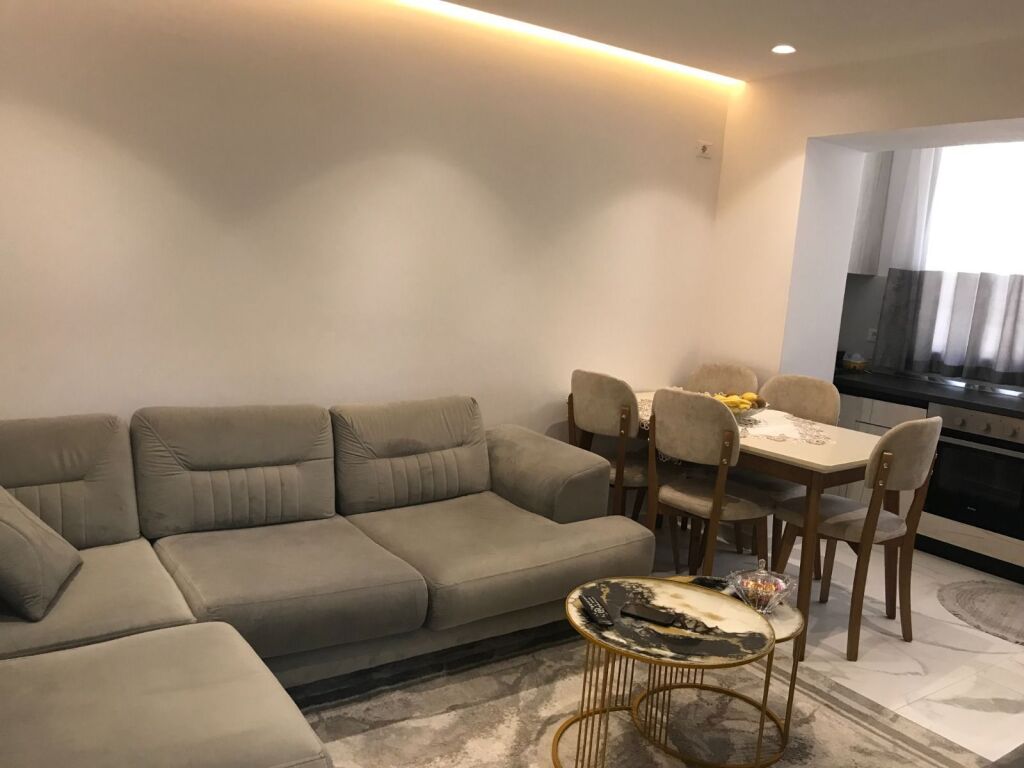 🏡 JEPET APARTAMENT 2+1 ME QERA NE BRRYL, ME CMIMIN 450 MIJE LEKE