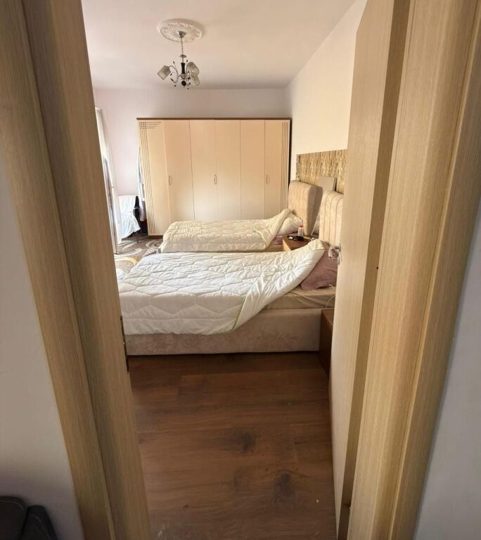 3+1, con parcheggio, giardino botanico, 700 euro