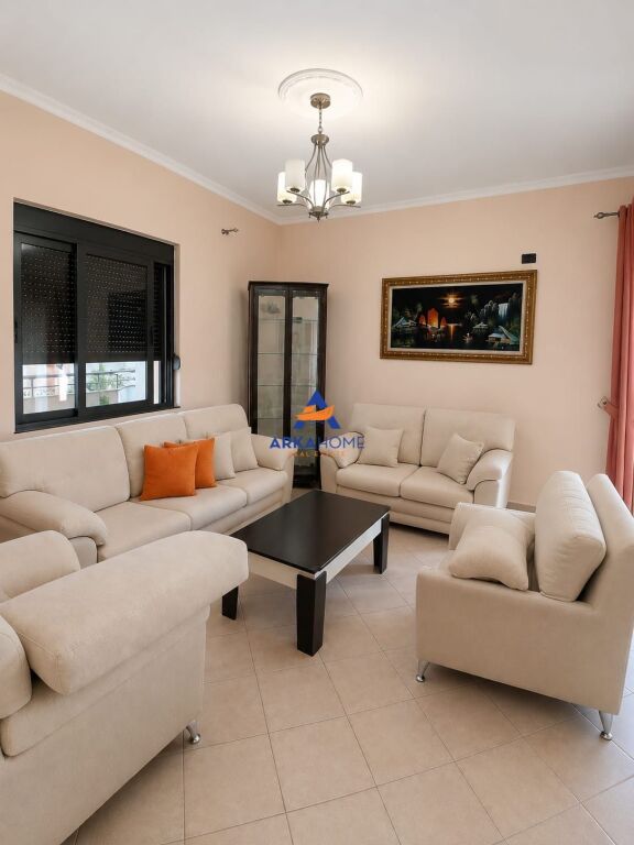 AFFITTASI APPARTAMENTO 2+1+BALCONE "5 MAGGIO" 55.000 LEKE