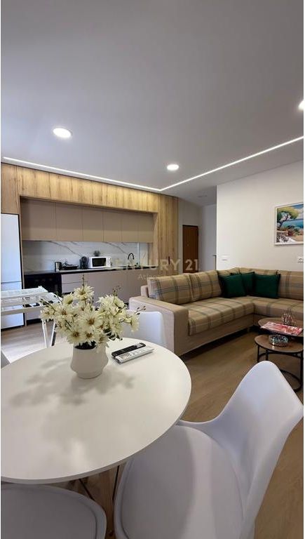 Apartament 1+1 Me Qira në Plazh, Durrës 50m Larg Detit ! 600 € /Muaj