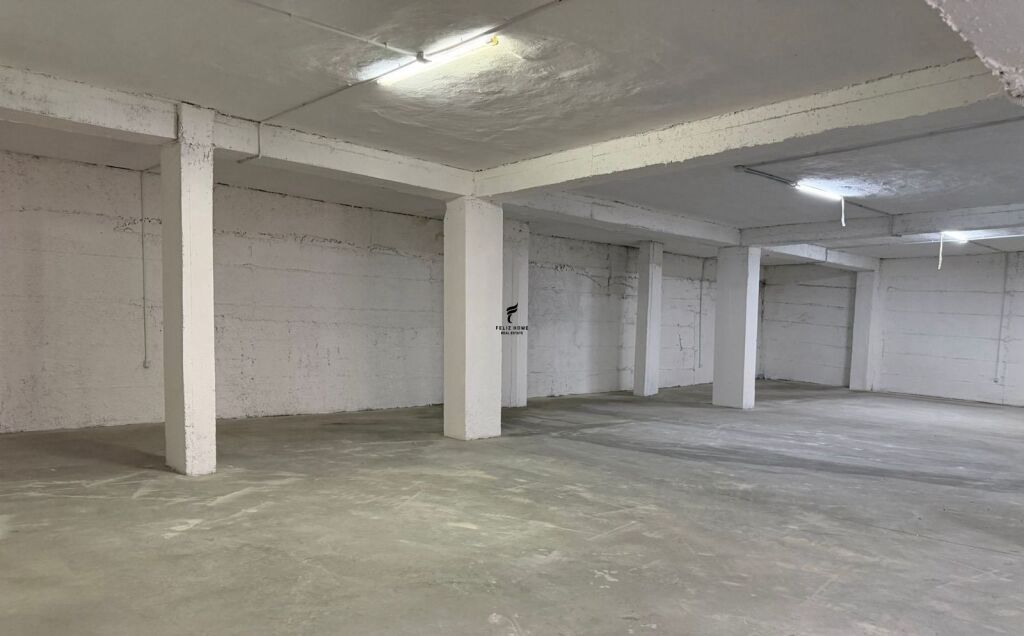 MAGAZINE ME QERA 500 M2 SHKOZE 200.000 LEKE FH-76272