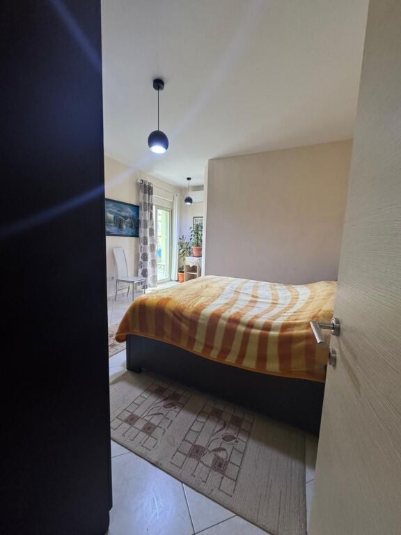 Shitet Apartament 3+1 | Liqeni i Thatë