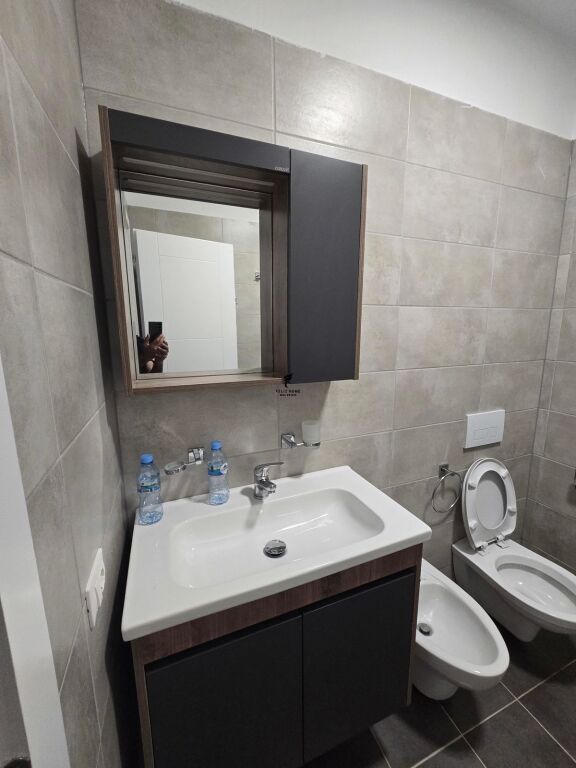 SHITET APARTAMENT 1+1 FRESK 13.000.000 LEKE FH-76429