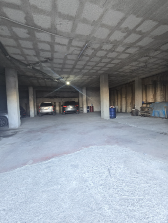 ✅ Locale Commerciale in Affitto – Selitë