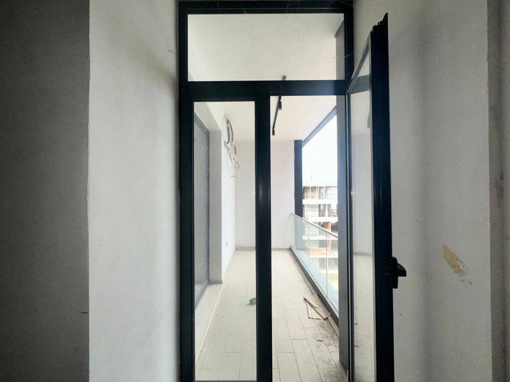 Appartamento con vista mare in vendita a Vlora
