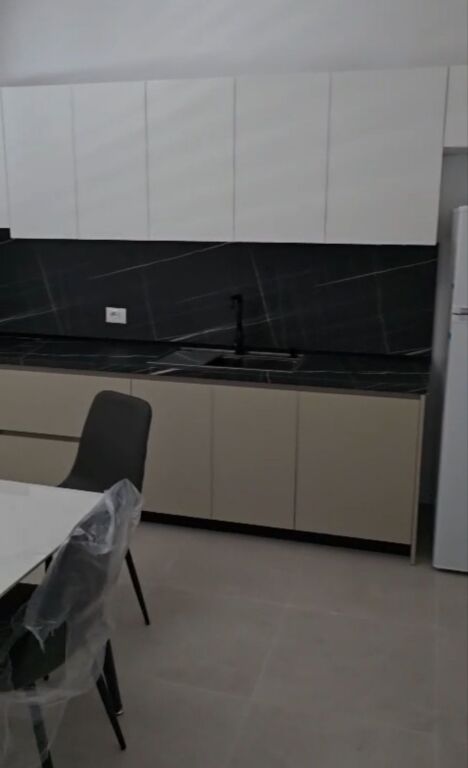 Qera | Vilë 1 + 1 | Rruga 5 Maji | 500 €/muaj