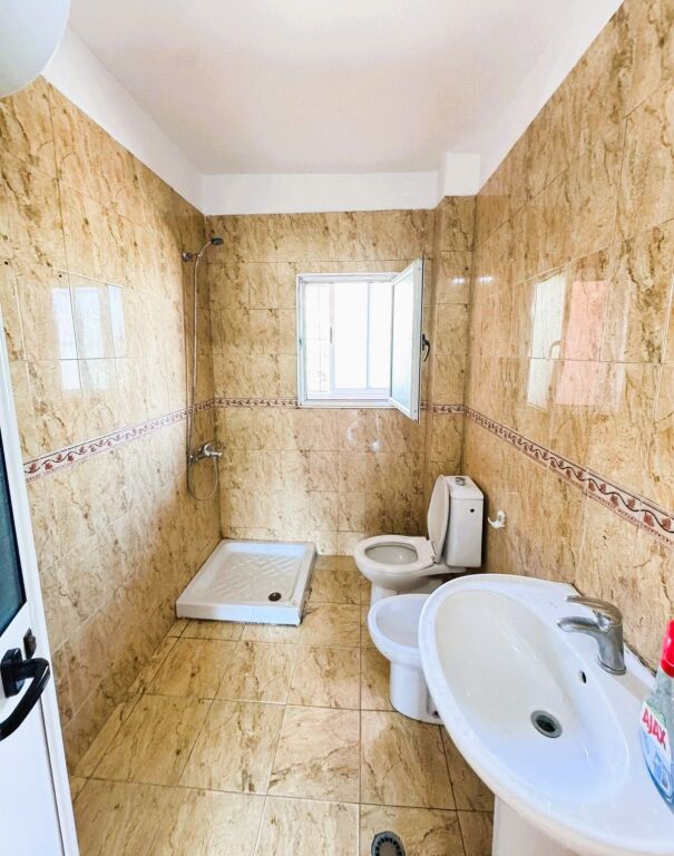 🏡Appartamento 1+1 in vendita in via Irfan Tomini📍
