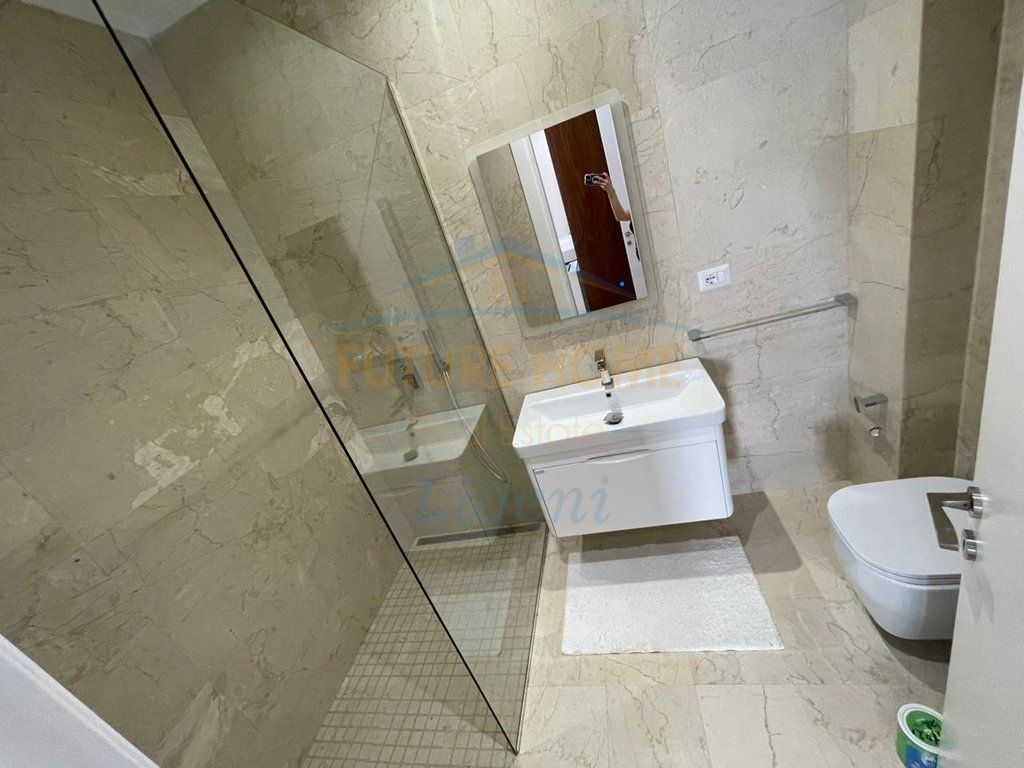 Qera, Apartament 2+1+ Post Parkimi, Liqeni Thatë, Tiranë.