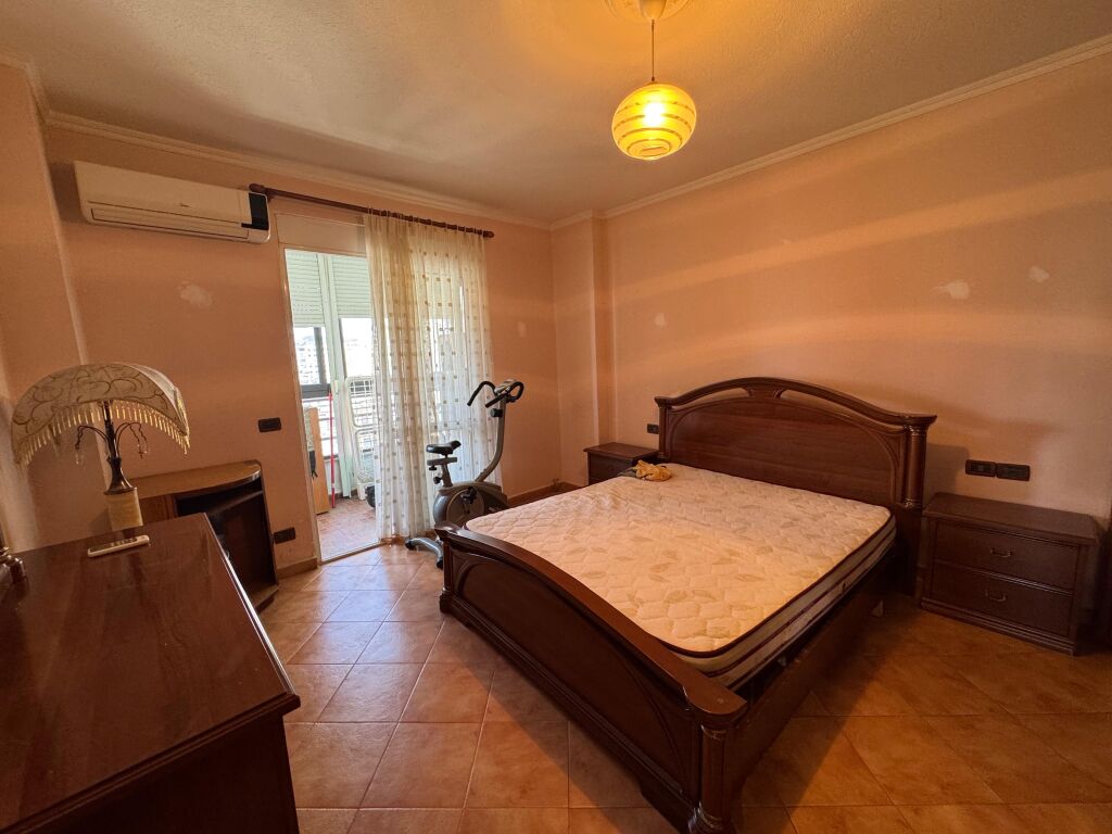 Shitet Apartament 2+1 Pamje Fantastike Deti