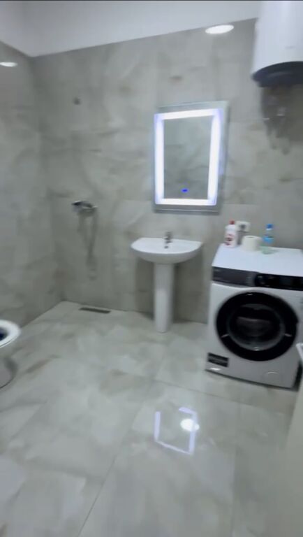 Apartament me qera 2+1