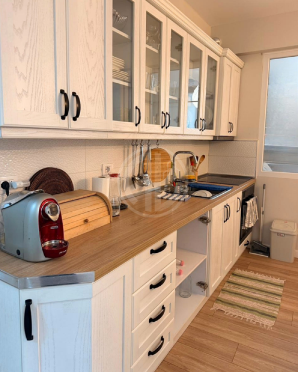 🏡 Per Shitje Apartament 1+1 – Shkëmbi i Kavajës | Vijë e Parë me Detin 🌊