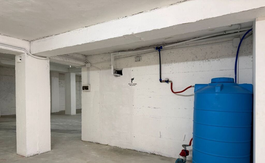 MAGAZINE ME QERA 500 M2 SHKOZE 200.000 LEKE FH-76272