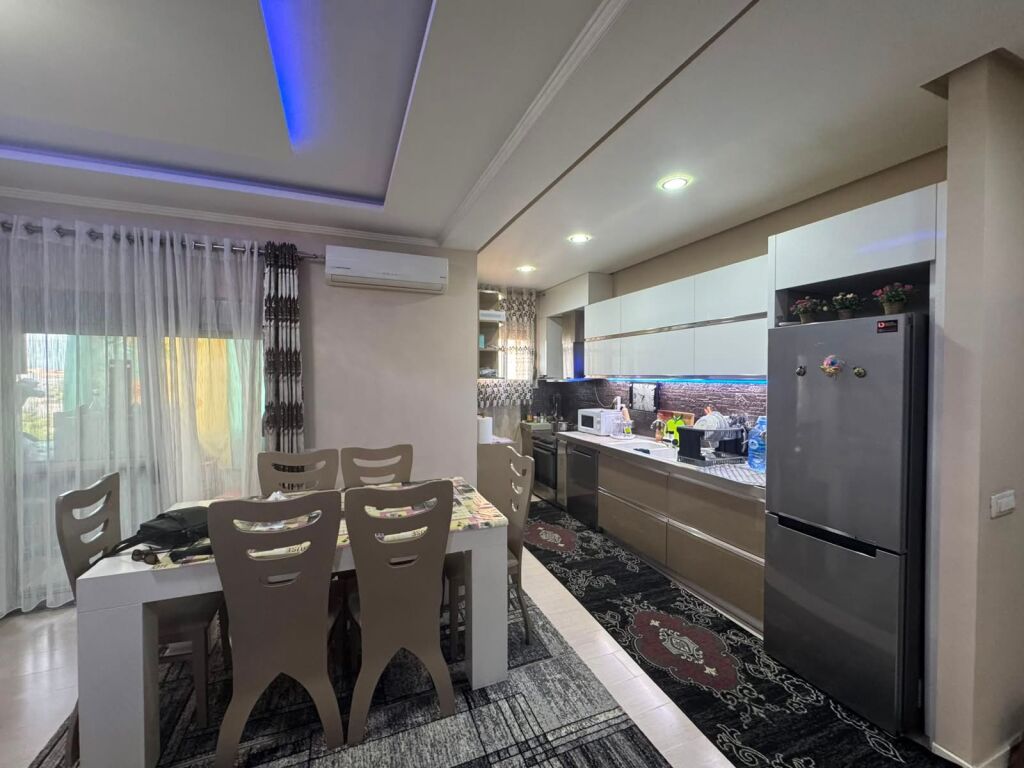 Apartament në shitje - Astir