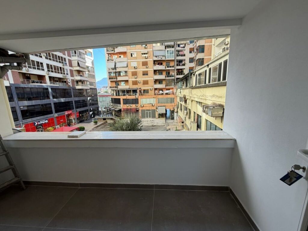 🏡 APPARTAMENTO 1+1 + BALCONE IN VENDITA VICINO A STC TRENO/POSTA ALBANESE