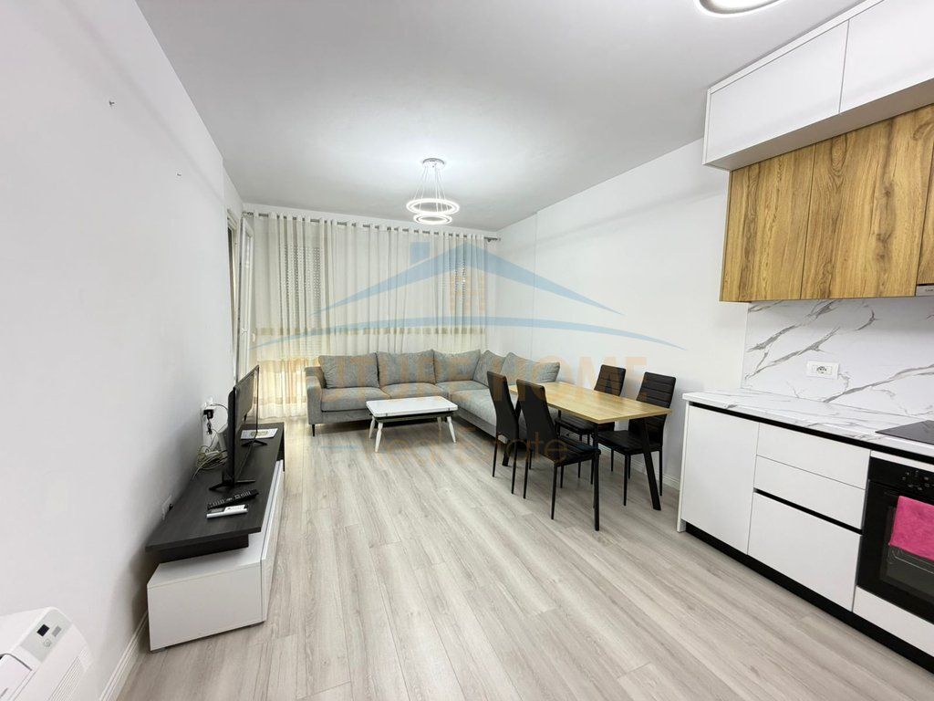 Qera, Apartament 2+1, Univers City