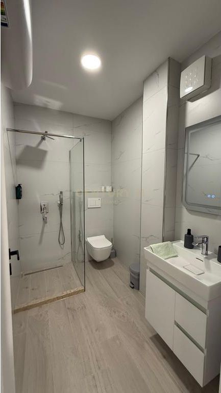 Apartament 1+1 Me Qira në Plazh Iliria, Durrës ! 50 m Larg Detit 600 € /Muaj