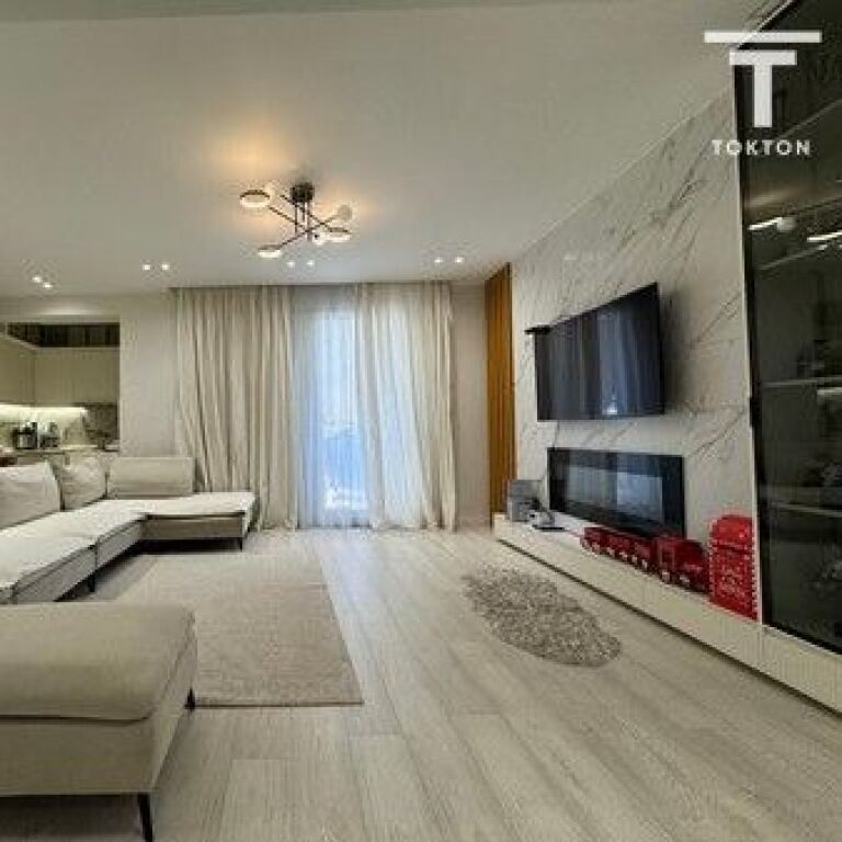SHITET, APARTAMENT 2+1+2, ISH STADIUMI DINAMO, TIRANË