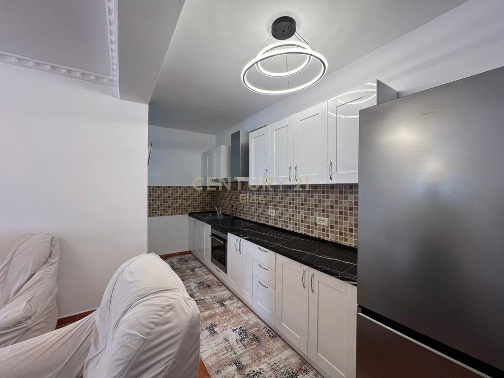 Appartamento 2+1 in Affitto a Kodra e Priftit, Tirana - 50.000 Lek | 109,3 m² EL141816