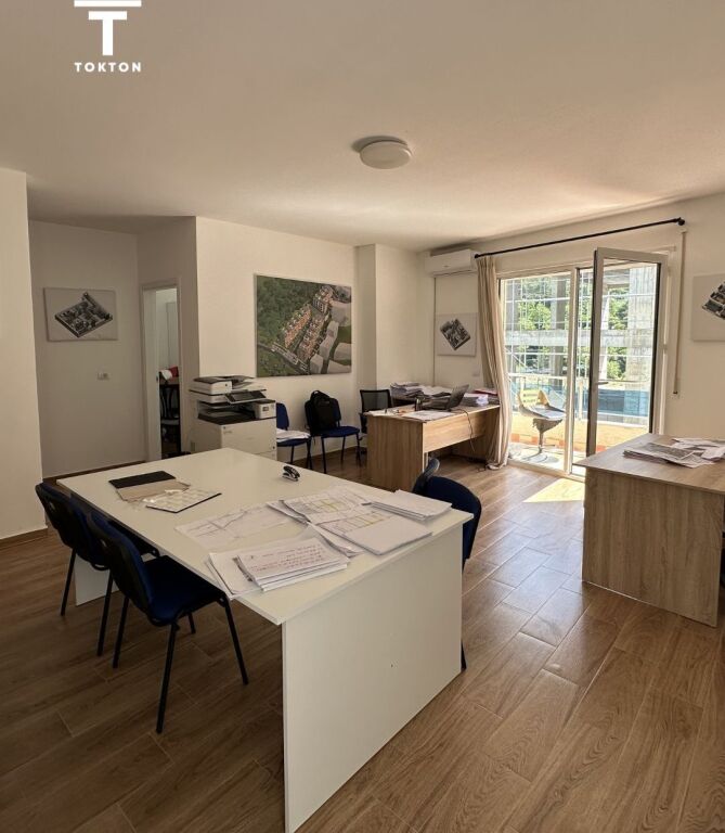 2+1,kompleksi mateo kopshti zologjik,225.000 euro