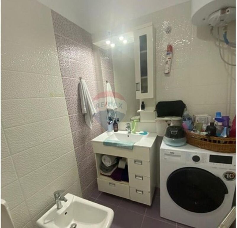 Apartament 2+1 per shitje ne Laprake!