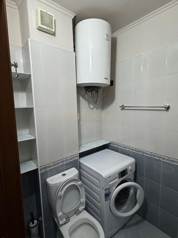 APPARTAMENTO 2+1+2 IN VENDITA VICINO ALL'AMBASCIATA AMERICANA, TIRANA! 226.000 €