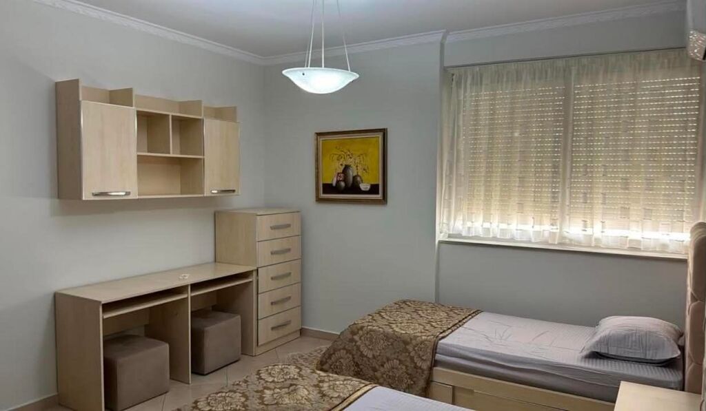 Tirane, jepet me qera apartament 2+1 don bosko