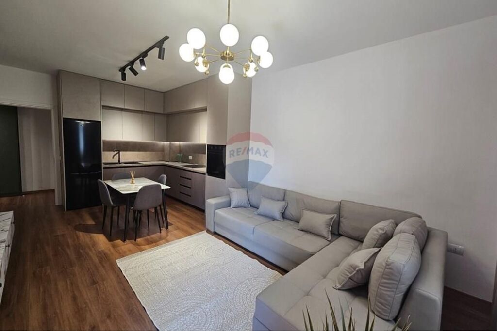 Apartament - Për Qira - Rruga e Elbasanit, Tiranë