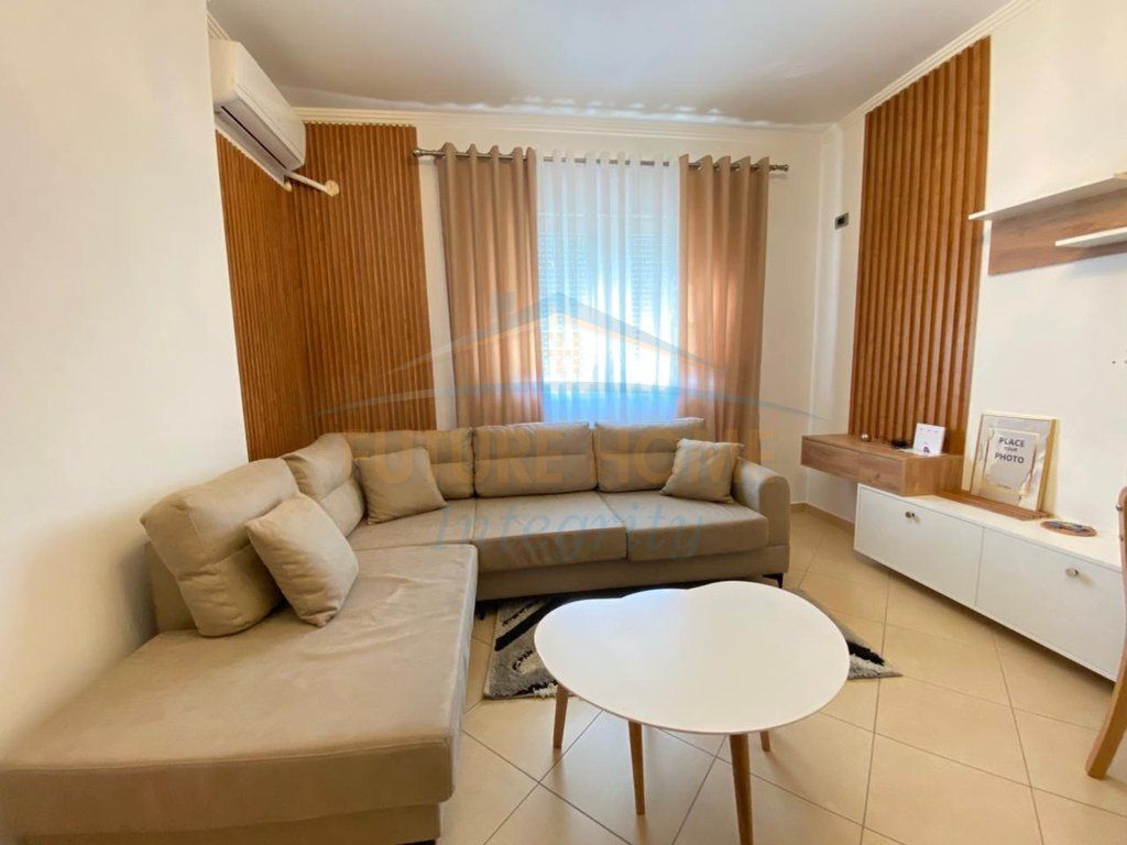 Qera, Apartament 1+1, Fresku, Tiranë.